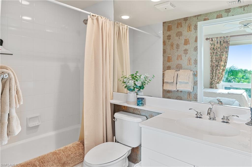 23650 Via Veneto Blvd 404 Property Photo 21