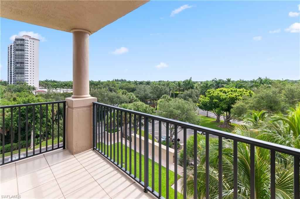23650 Via Veneto Blvd 404 Property Photo 25