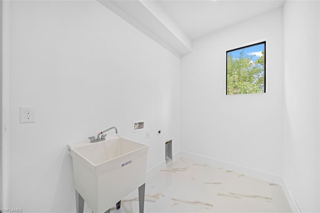 1110 Rush Ave Property Photo 37