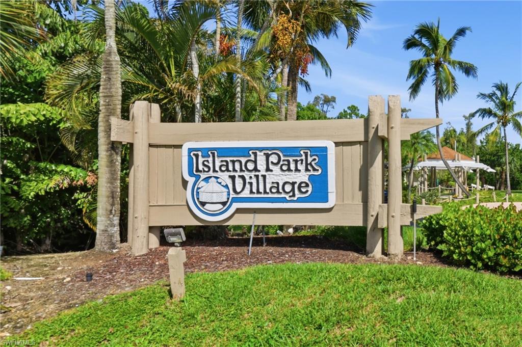 17719 Island Inlet Ct Property Photo 3