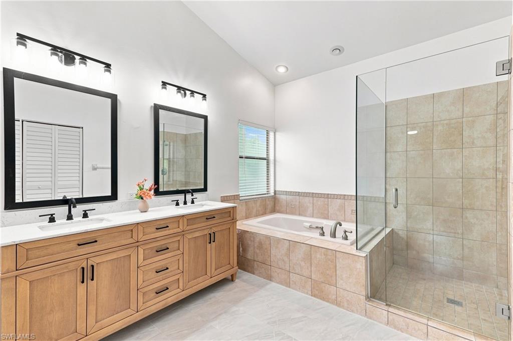 17719 Island Inlet Ct Property Photo 14