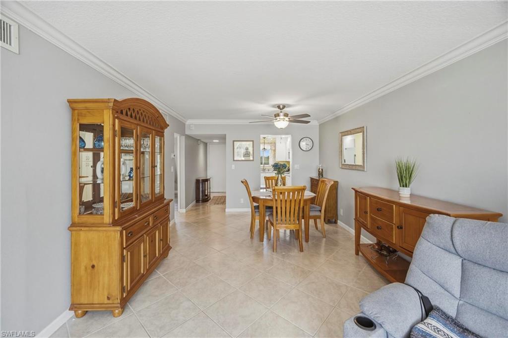 1010 Manatee Rd B304 Property Photo 6