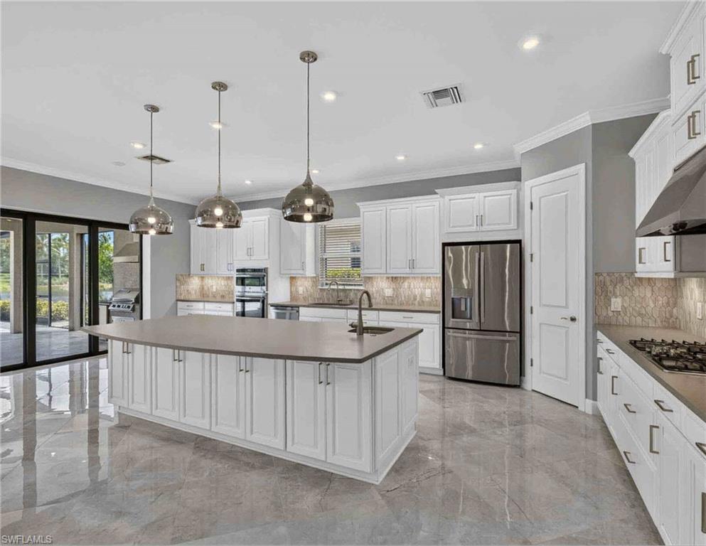 15286 Arpino Ct Property Photo 4