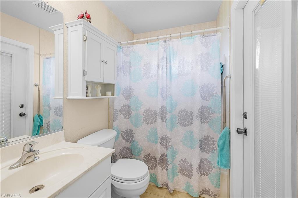1106 7th Pl Property Photo 14