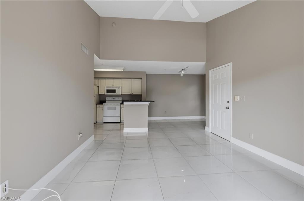 1265 Wildwood Lakes Blvd 207 Property Photo 11
