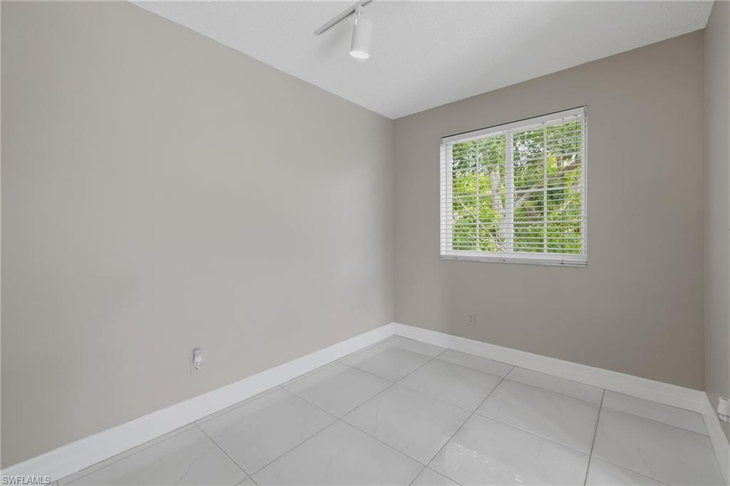 1265 Wildwood Lakes Blvd 207 Property Photo 12