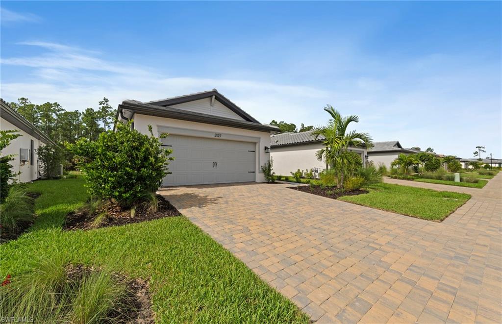 2127 Freemont Way Property Photo 4