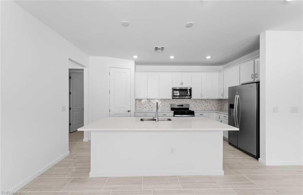 2127 Freemont Way Property Photo 10