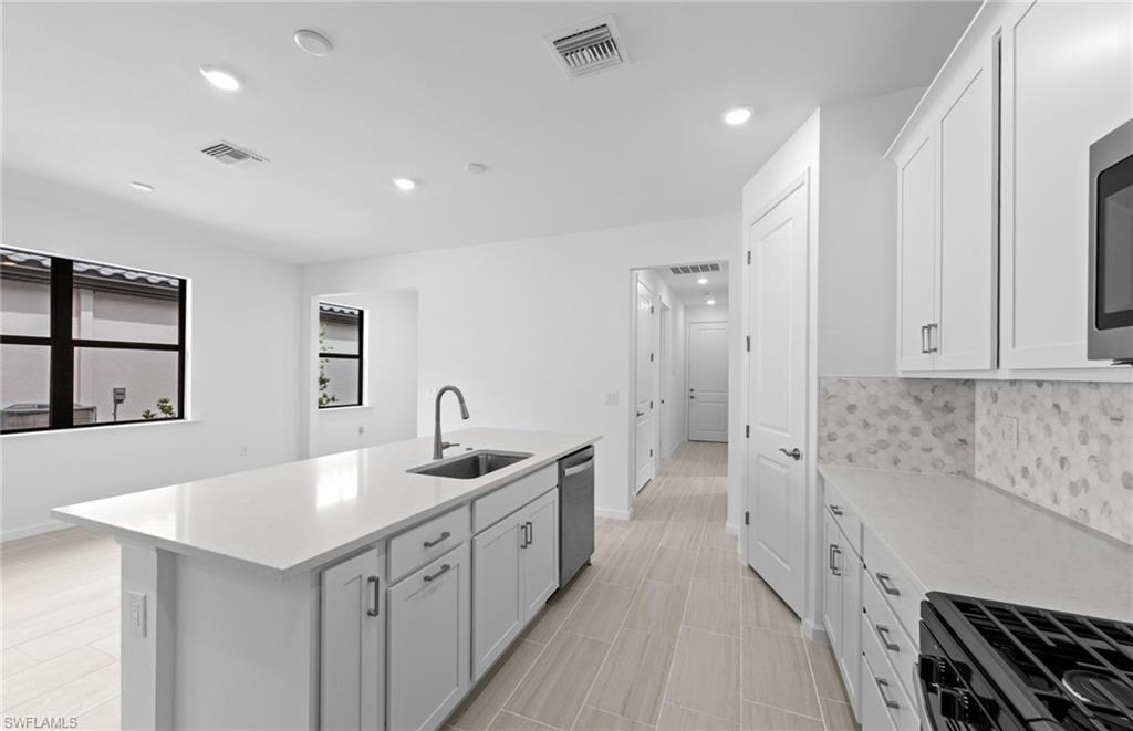 2127 Freemont Way Property Photo 12