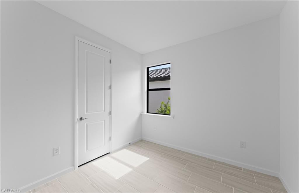 2127 Freemont Way Property Photo 27