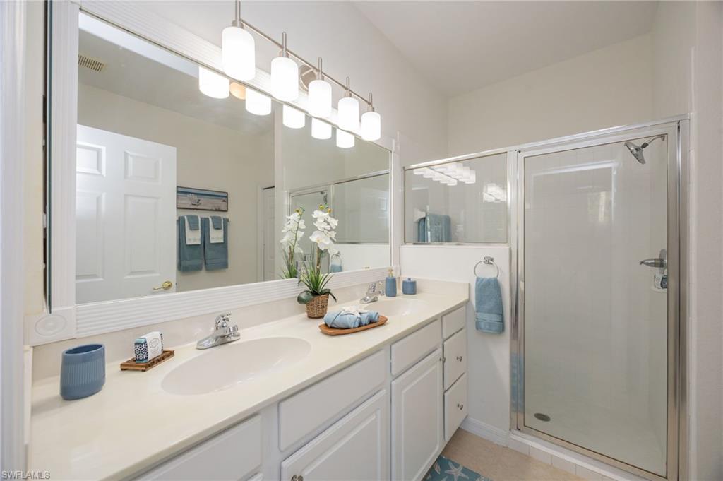 14135 Fall Creek Ct Property Photo 23