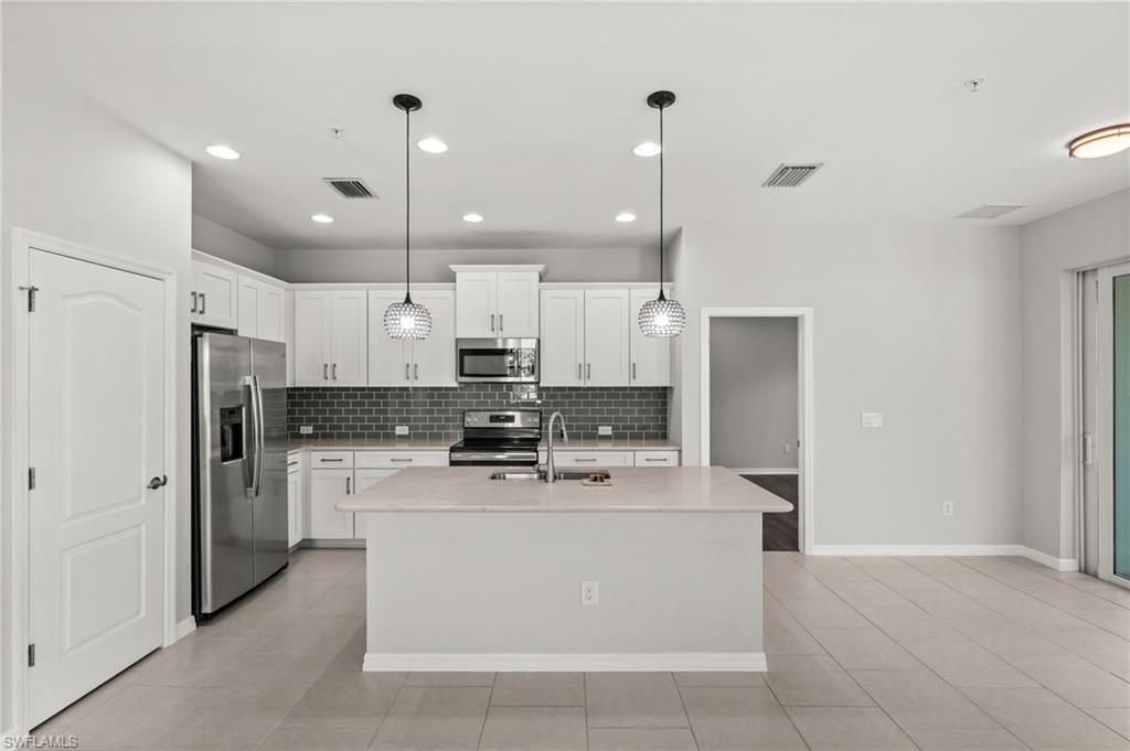 2344 Sheen Ln 308 Property Photo 16