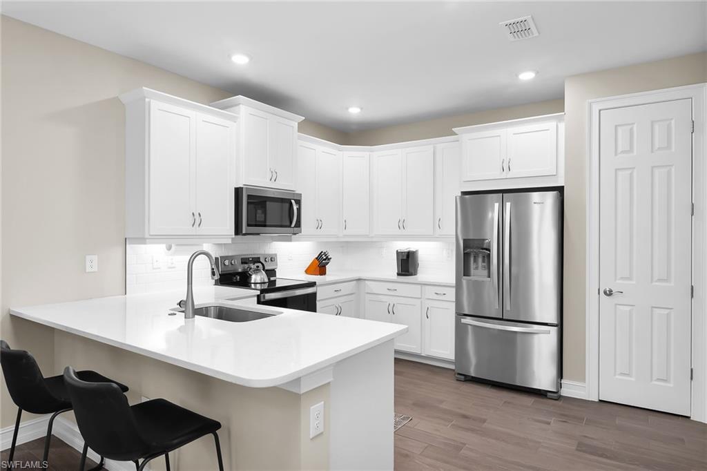 1152 Enbrook Loop Property Photo 4