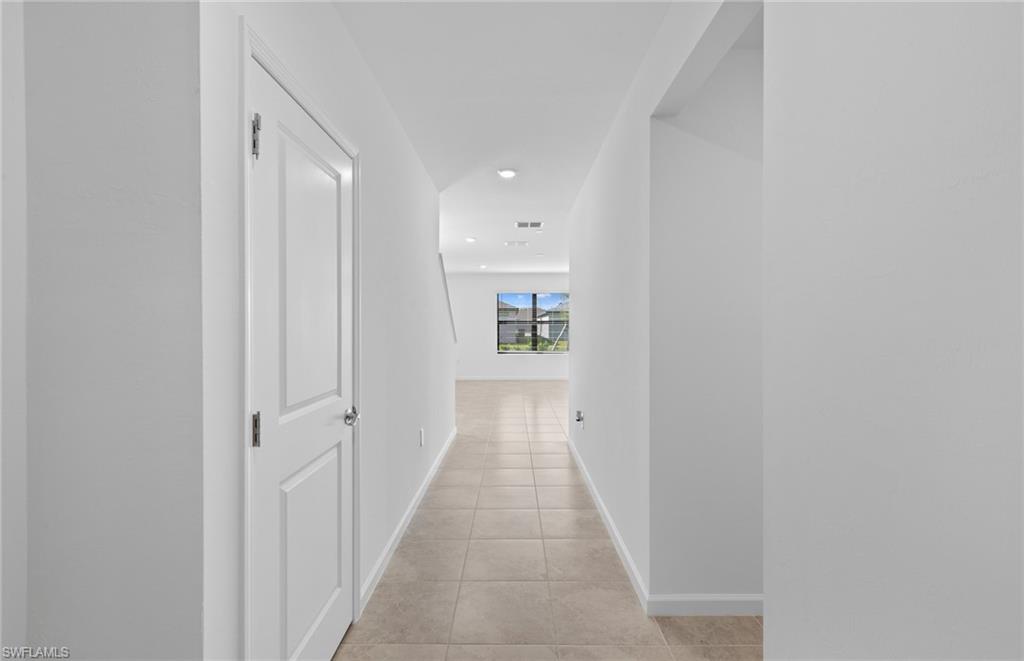 1224 Caloosa Cove Dr Property Photo 3