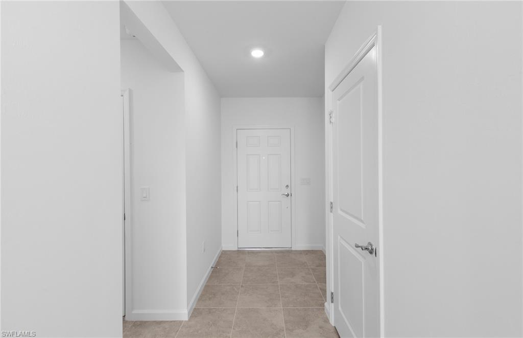 1224 Caloosa Cove Dr Property Photo 4