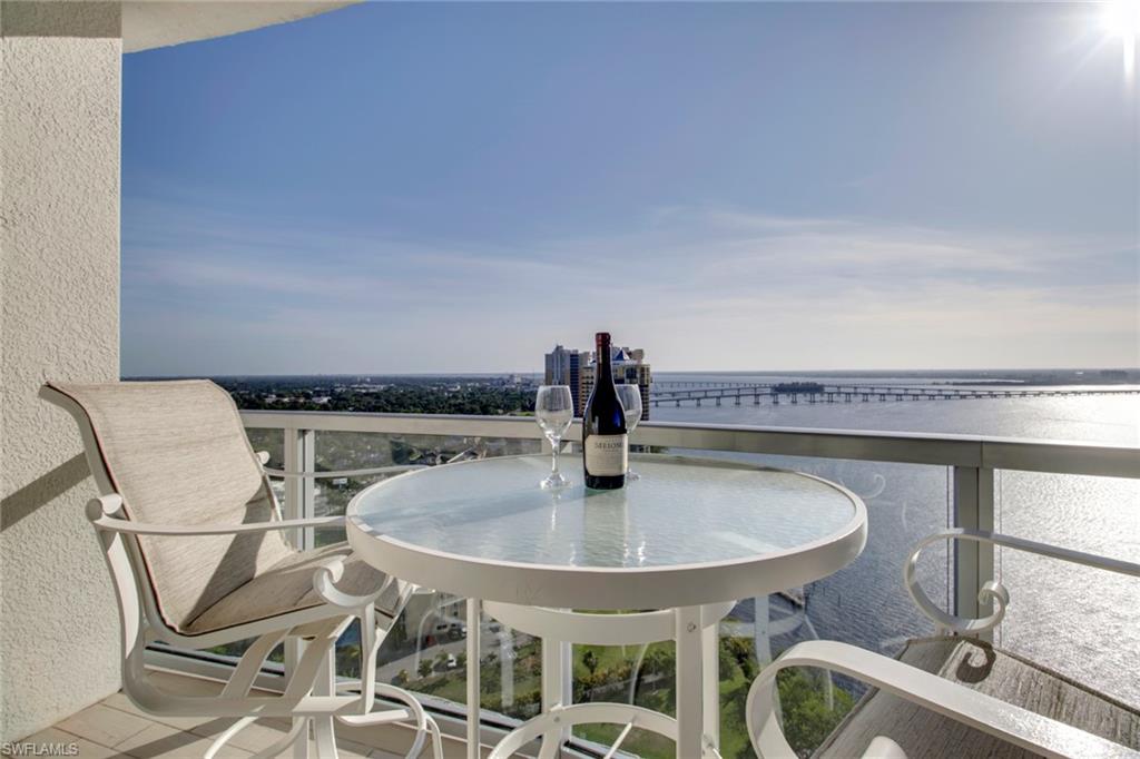 3000 Oasis Grand Blvd 1603 Property Photo 2