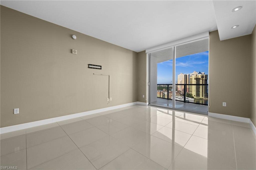 3000 Oasis Grand Blvd 1603 Property Photo 15