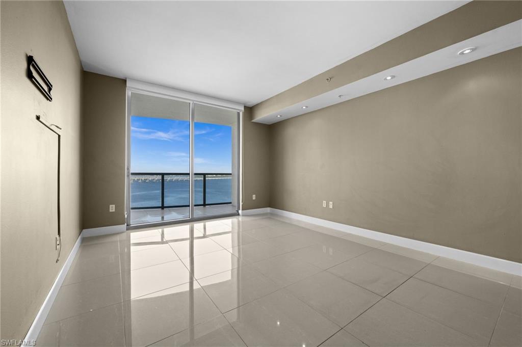 3000 Oasis Grand Blvd 1603 Property Photo 16