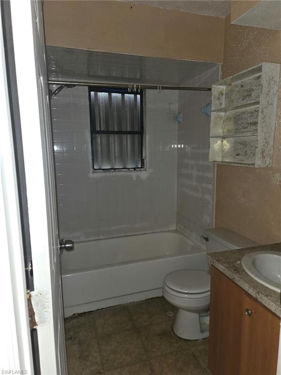 3480 Price Blvd Property Photo 14
