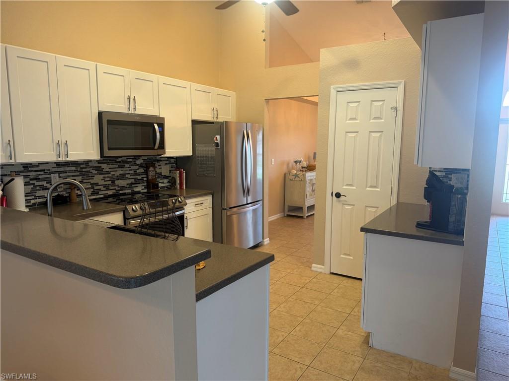 527 40th Ter Property Photo 8