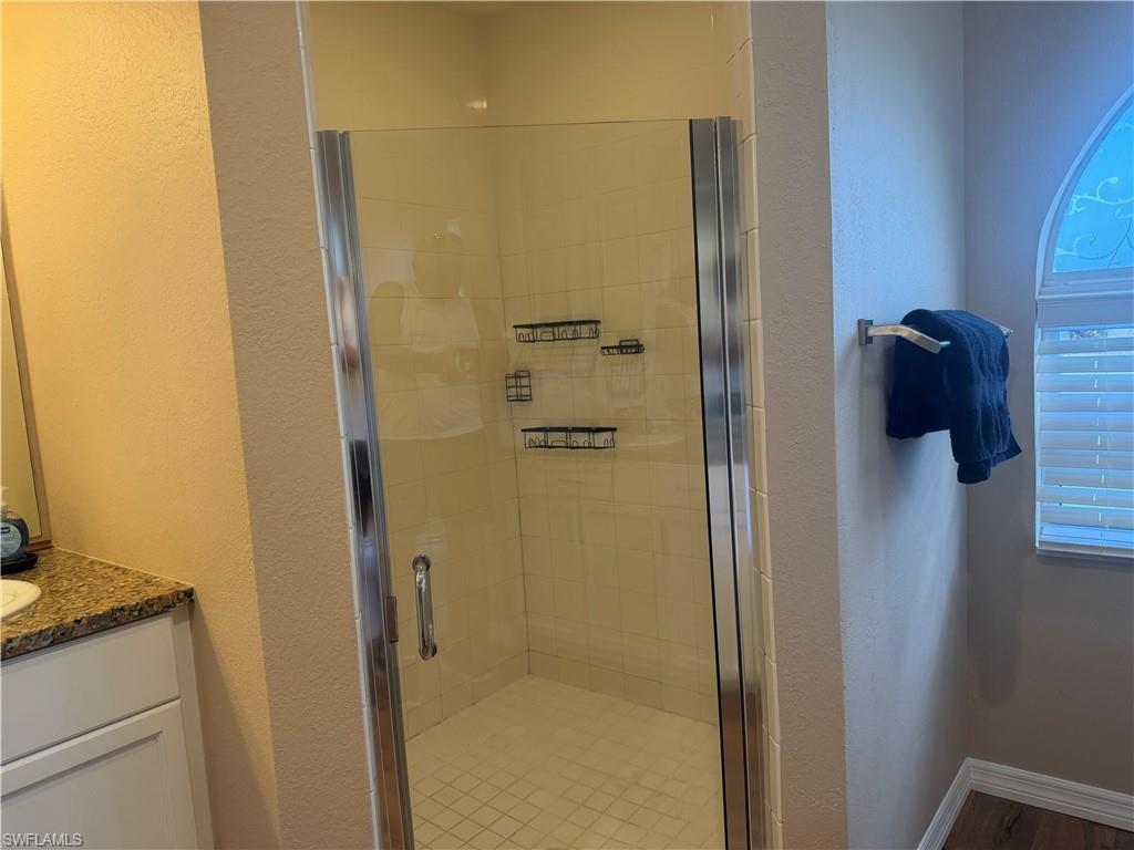 527 40th Ter Property Photo 14