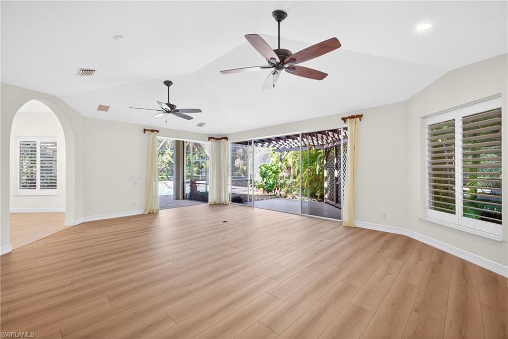 2229 Goshawk Ct Property Photo 9