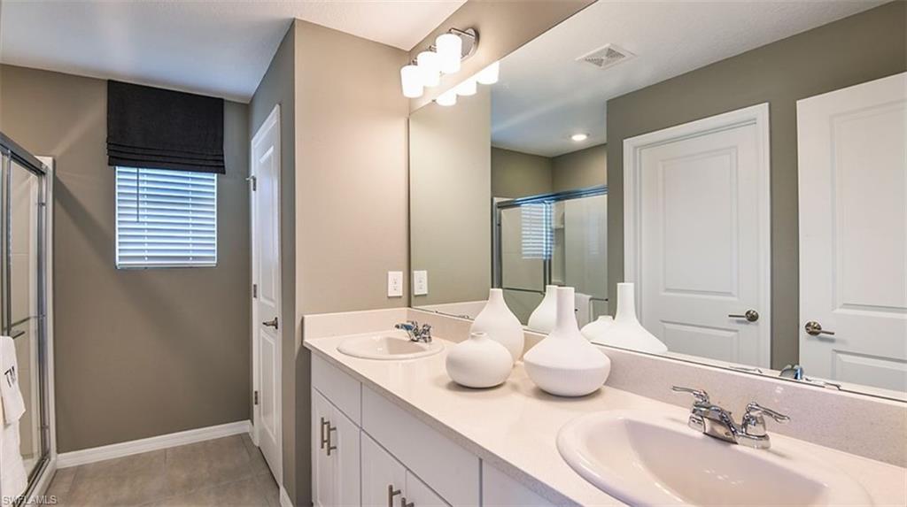 6512 Equinox Ln Property Photo 4