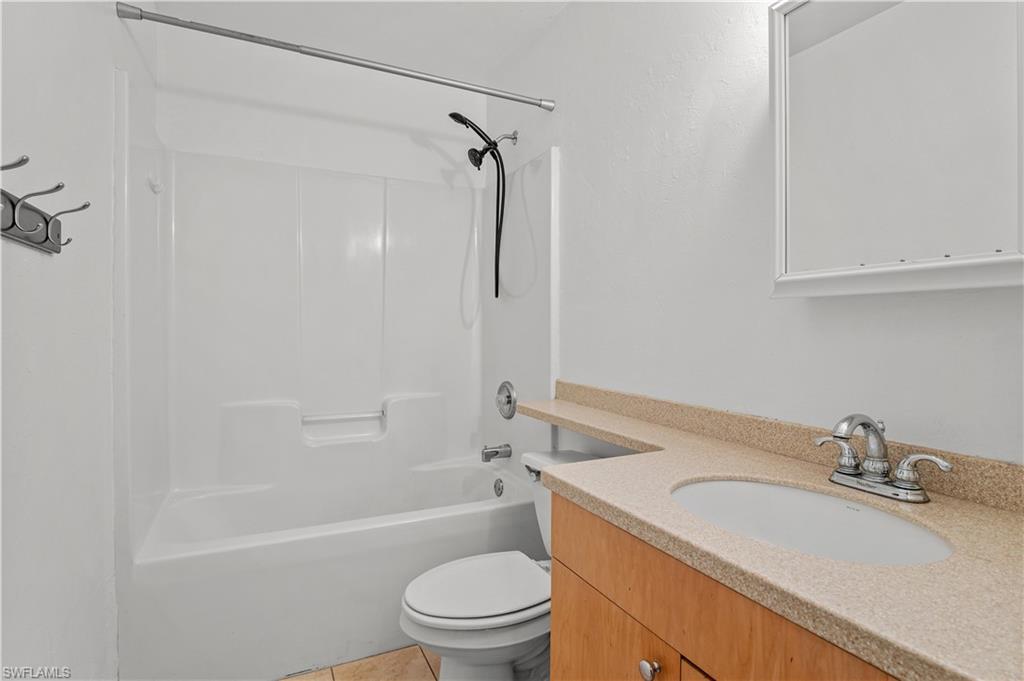 612 Santa Barbara Blvd Property Photo 24