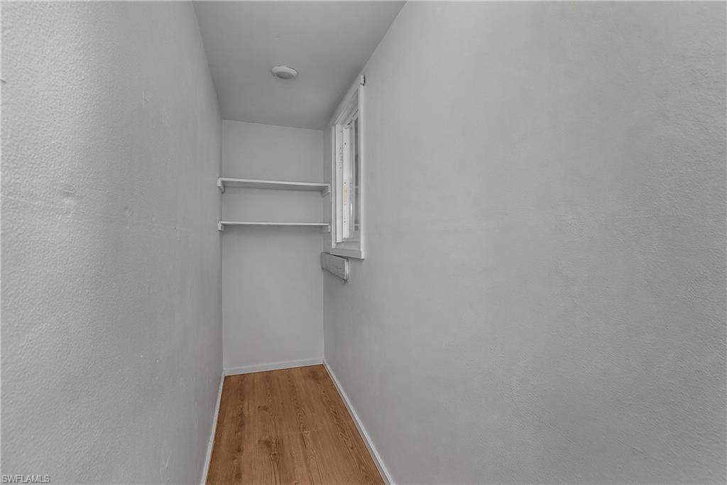337 Balboa Ave Property Photo 9