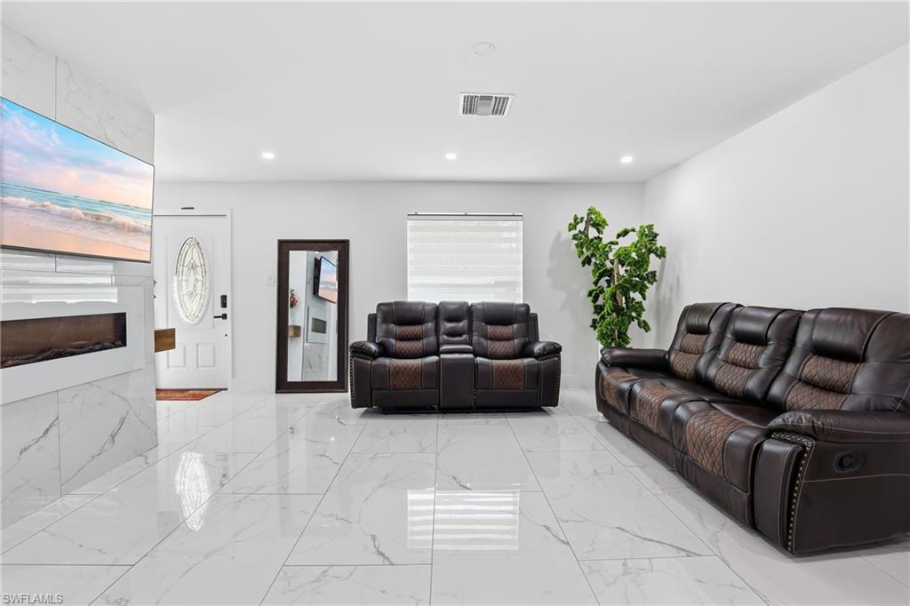 6005 Star Grass Ln Property Photo 9