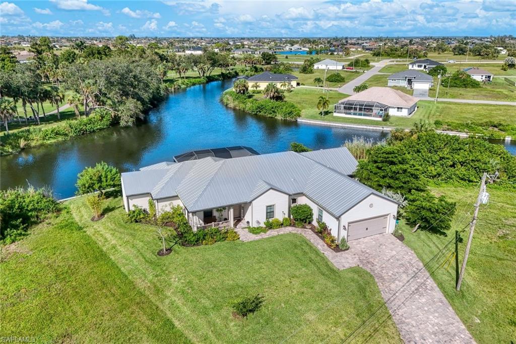 1800 30th PL Property Photo 1