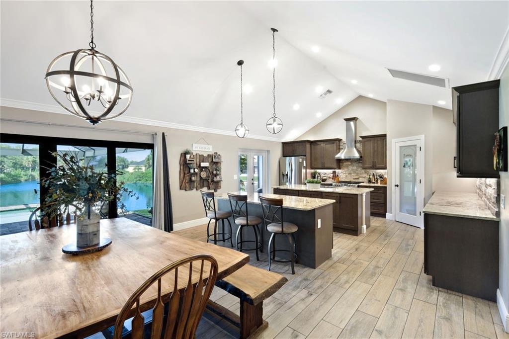 1800 30th Pl Property Photo 2