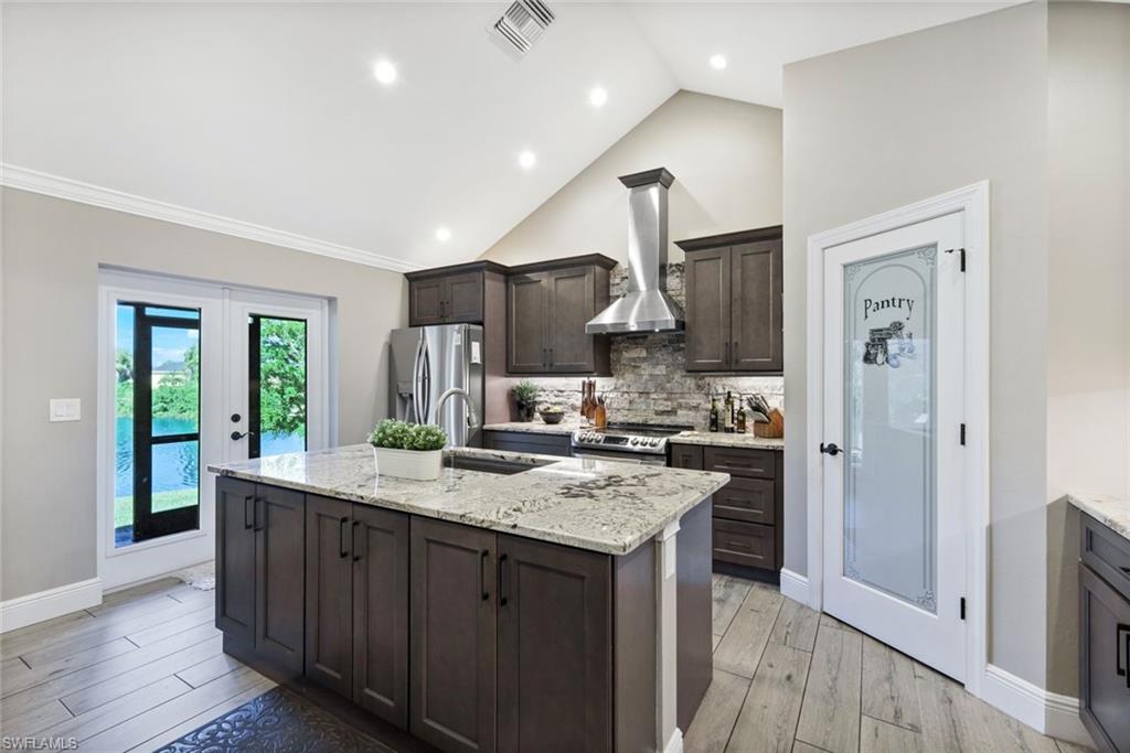 1800 30th Pl Property Photo 12