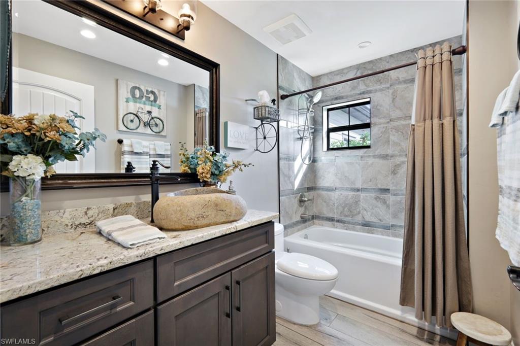 1800 30th Pl Property Photo 24