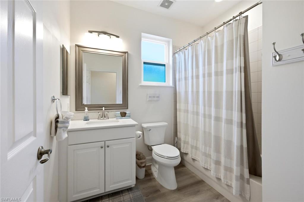 1903 Tarpon Bay Dr N 134 Property Photo 22