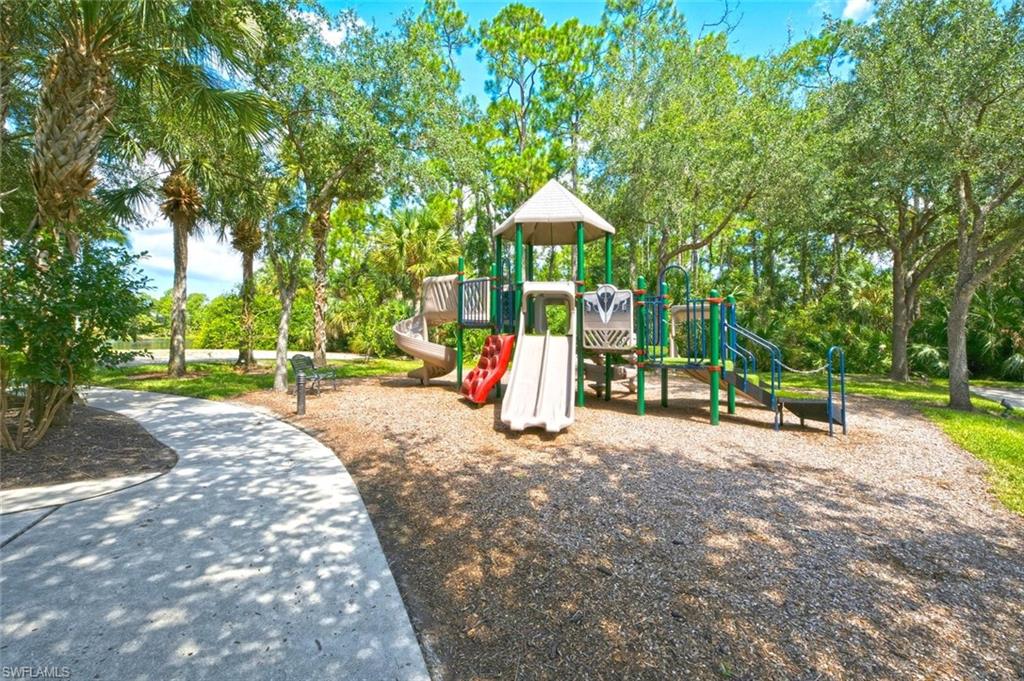 1903 Tarpon Bay Dr N 134 Property Photo 44