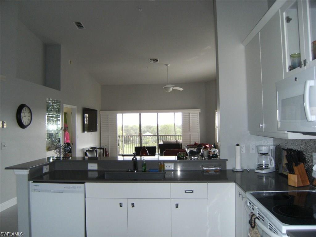 230 Vintage Cir 504 Property Photo 8