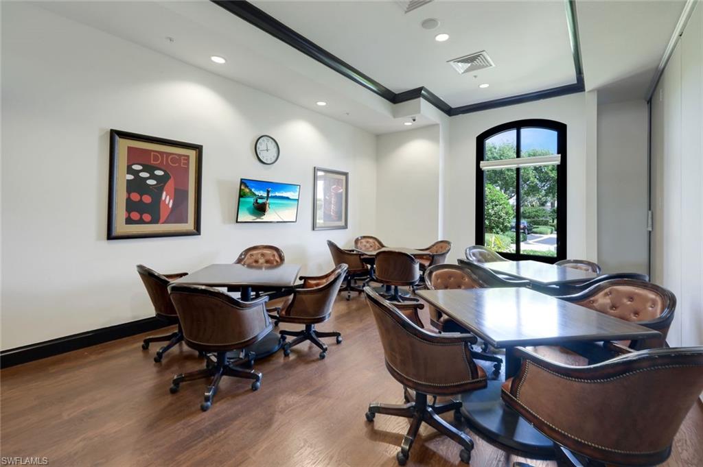 8362 Viale Cir Property Photo 44