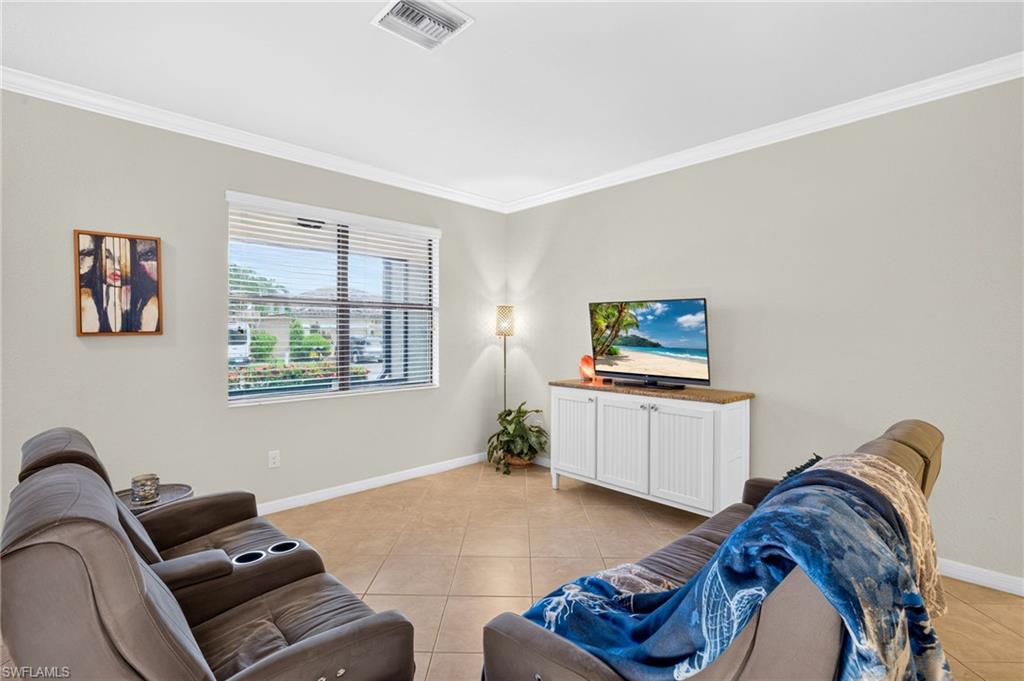 2764 Via Piazza Loop Property Photo 5