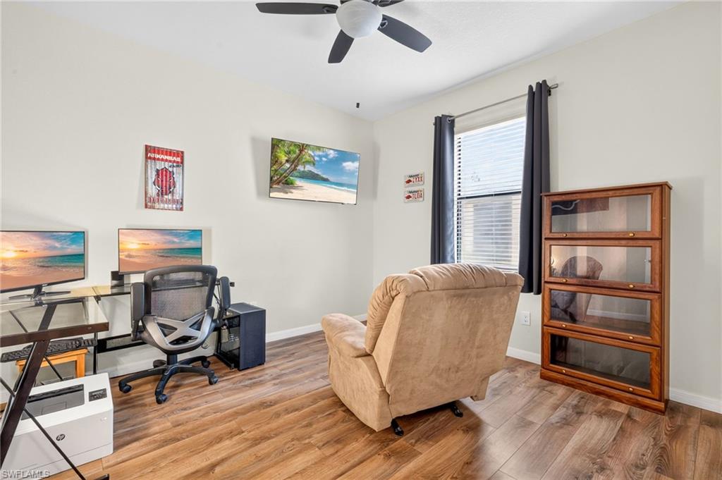 2764 Via Piazza Loop Property Photo 21
