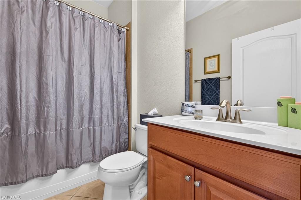 2764 Via Piazza Loop Property Photo 22