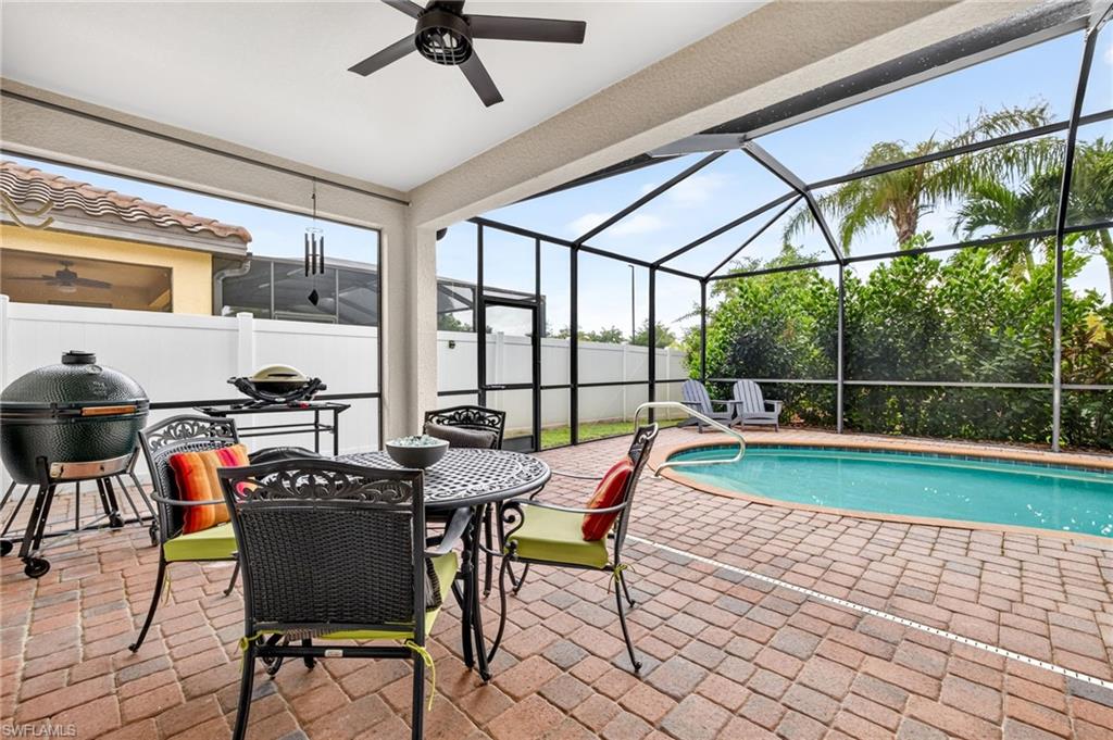 2764 Via Piazza Loop Property Photo 23