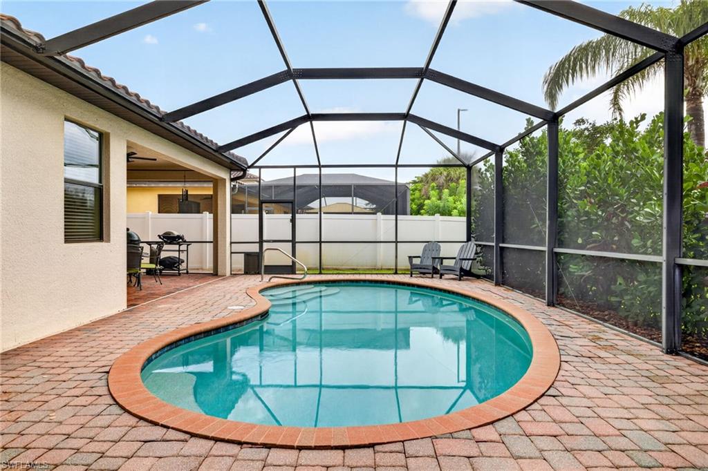 2764 Via Piazza Loop Property Photo 26