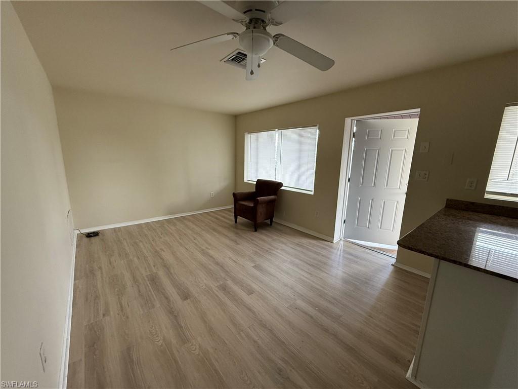 10632 Woods Cir 6 Property Photo 4