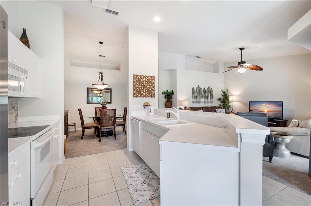 2895 Cypress Trace Cir 202 Property Photo 12