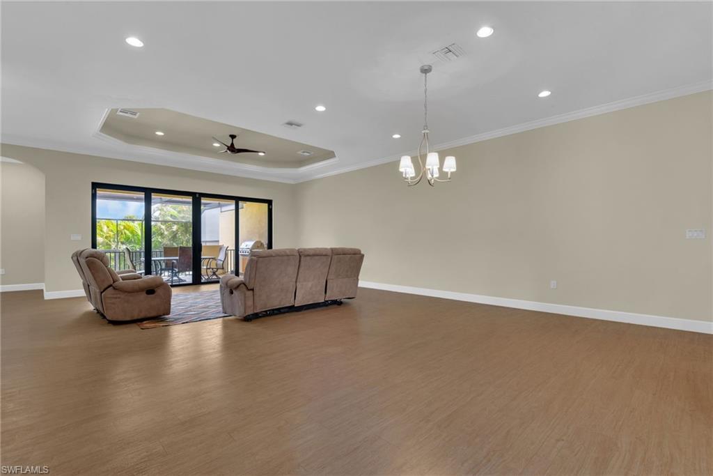 4844 Esplanade St Property Photo 22