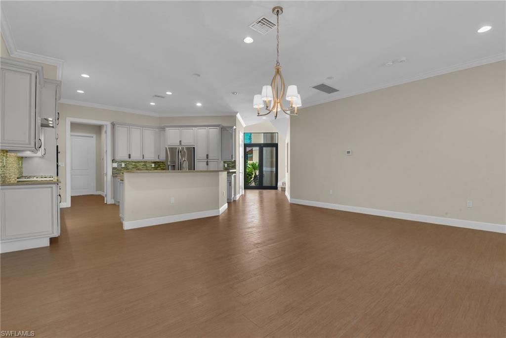 4844 Esplanade St Property Photo 23