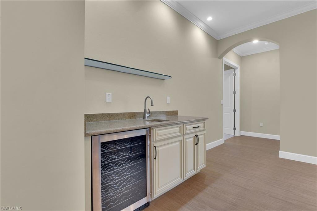 4844 Esplanade St Property Photo 25