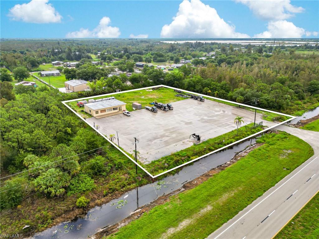 16070 Tamiami Trl Property Photo 3