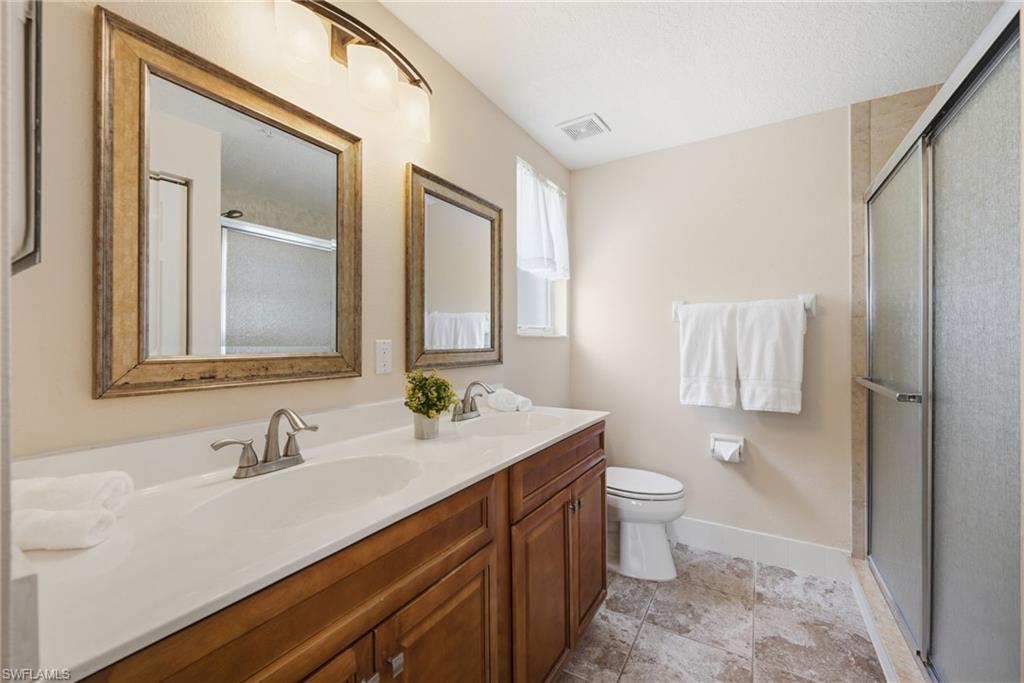 6670 Huntington Lakes Cir 104 Property Photo 7